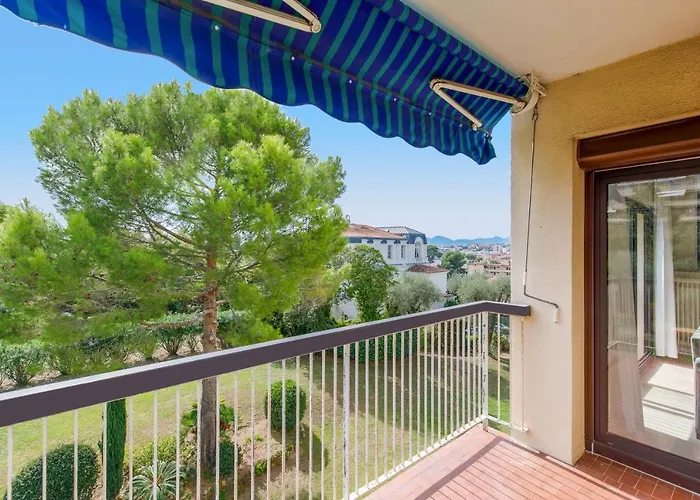 3p 71 M2 Avec Parking Gratuit A Apartment *