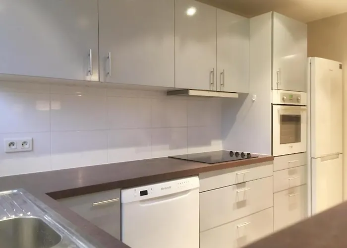 3p 71 M2 Avec Parking Gratuit A Apartment